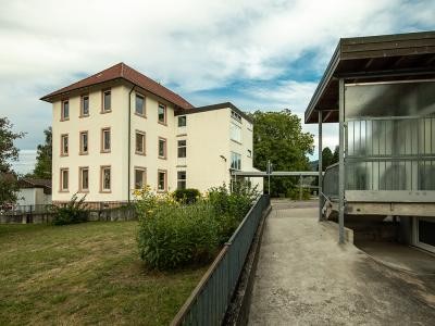 Blick auf die Grundschule Sasbach