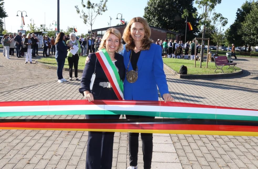 Bürgermeisterinnen Alessandra Locatelli und Dijana Opitz