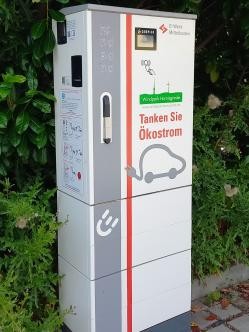 E-Säule Parklplatz Kleiner Winkel